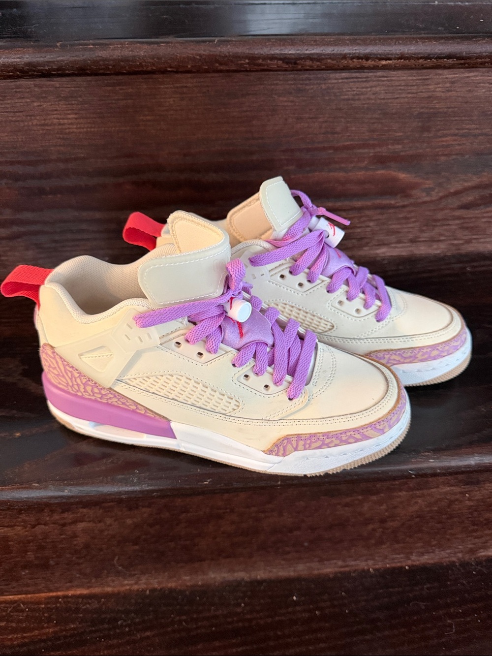 Jordan Spizike Low Kids Cream Sneakers with Purple Accents Big Girl size 4.5